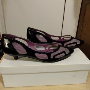 Mesh Black Patent Leather Kitten Heel